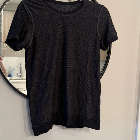 Lululemon What The Sport Black Grey Mesh T Shirt - Picture 3 of 4